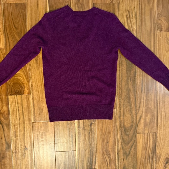 Halogen cashmere v-neck sweater size small - Picture 2 of 9